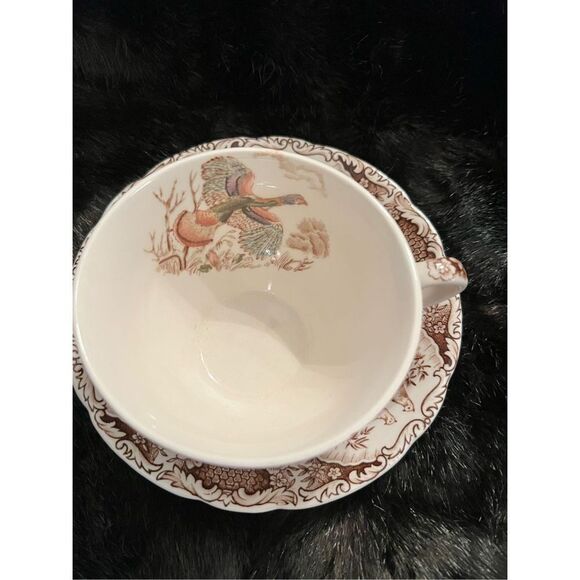 Windsor Ware Flying Turkeys Cups & Saucers Wild Turkeys Johnson Bros! - Picture 5 of 8